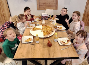 "Biedroneczki" z wizytą w pizzerii K2