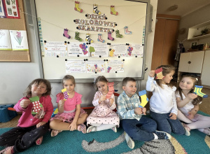 "Dzień Kolorowej Skarpetki" w grupie "Stokrotki"