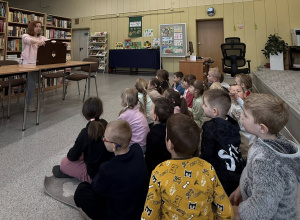"Misie" podczas wizyty w Bibliotece Pedagogicznej
