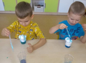 "Deszczowa chmurka" eksperyment u "Stokrotek"