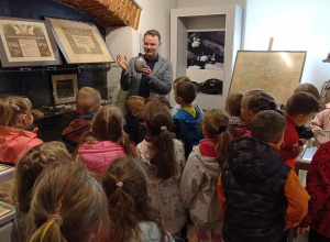 "Jeżyki" z wizytą w Muzeum Historii Łasku