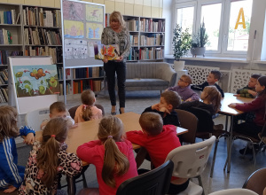 "Jeżyki" na zajęciach w Bibliotece Pedagogicznej