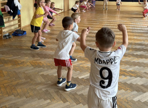 Zajęcia sportowe w grupie "Misie"